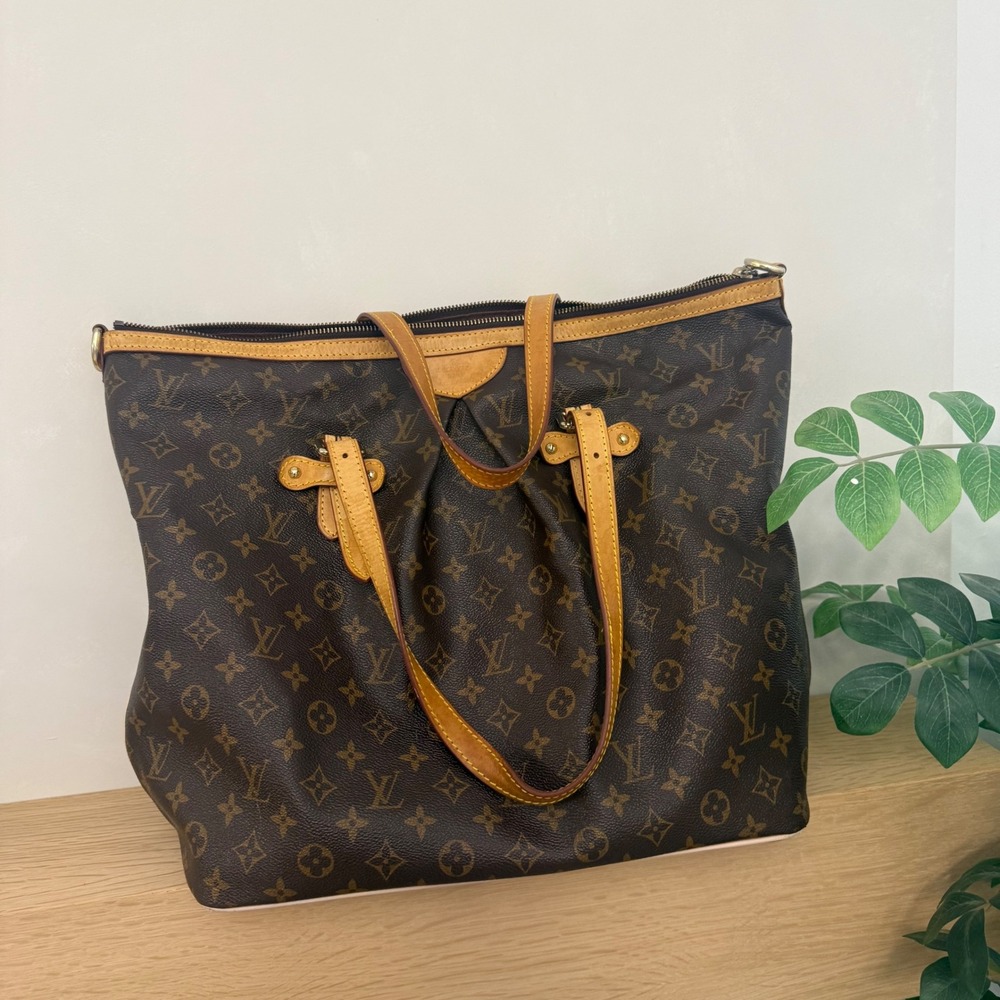 Louis Vuitton Totally MM Monogram Canvas Tote Bag Brown Shoulder Bag M56689